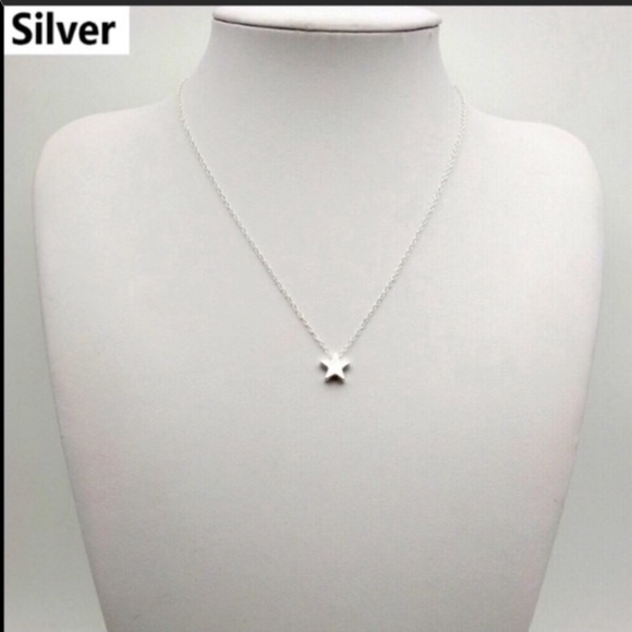 🖤 dainty star necklace - Picture 4 of 4